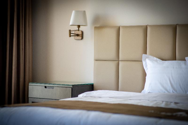 اتاق استاندارد, Ambassador