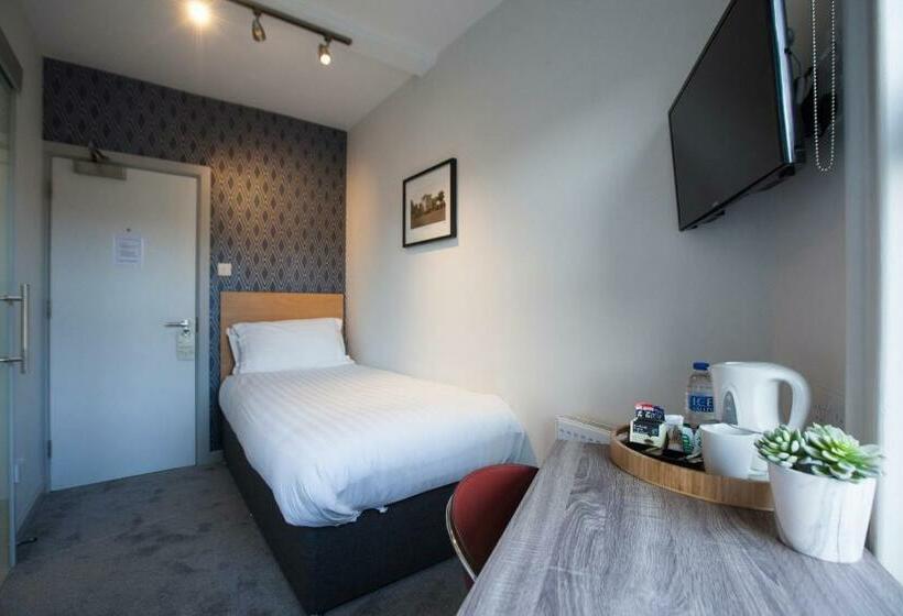 חדר סטנדרט יחיד, Asperion