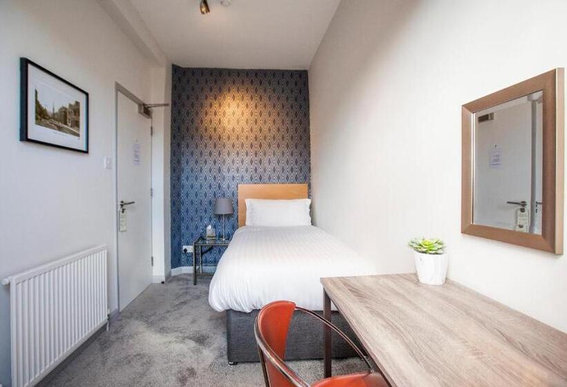 חדר סטנדרט יחיד, Asperion