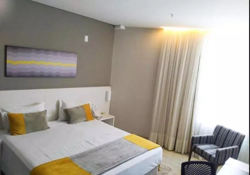 اتاق اجرایی یک تخته, Comfort Hotel & Suítes Rondonópolis