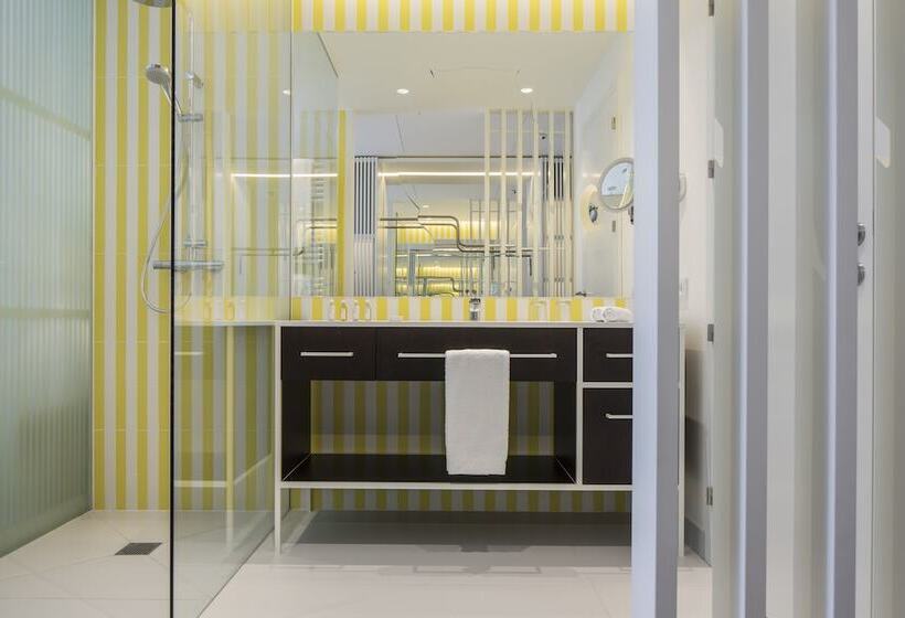 غرفة سوبيريور ذات إطلالة جانبية على البحر, Falkensteiner Hotel & Spa Jesolo