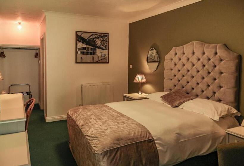 Quarto Estandar, Garrison