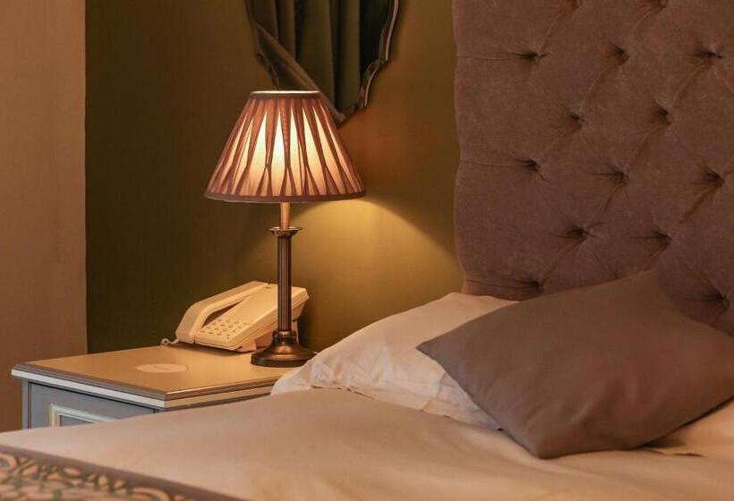 Quarto Estandar, Garrison