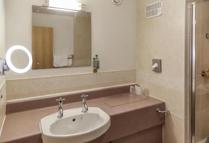 Quarto Estandar, Garrison