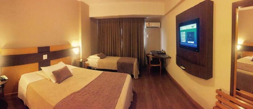 디럭스 트리플 룸, Gran Continental Hotel Taubaté