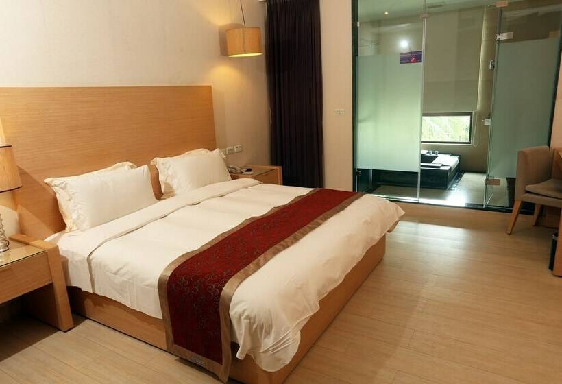 غرفة ديلوكس, Crownshine Resort