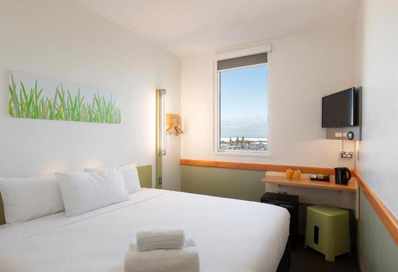 חדר סטנדרט עם מיטת קינג, Ibis Budget Auckland Airport