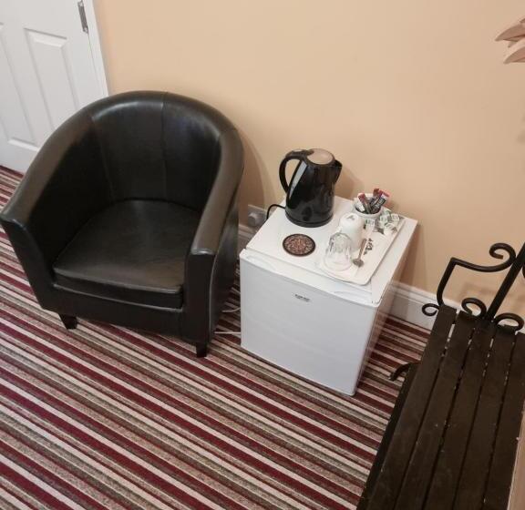 Quarto Estandar, Norfolk Guest House