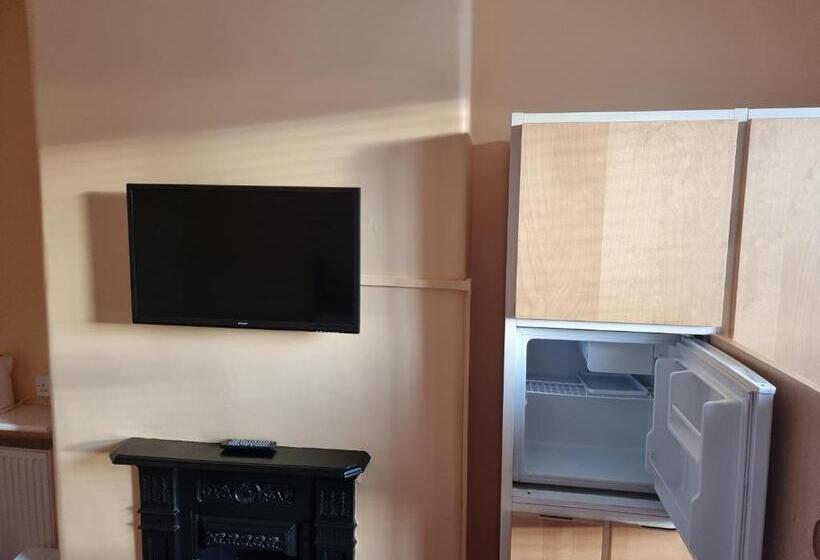 Quarto Estandar, Norfolk Guest House
