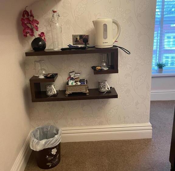 חדר דלוקס, North Crest