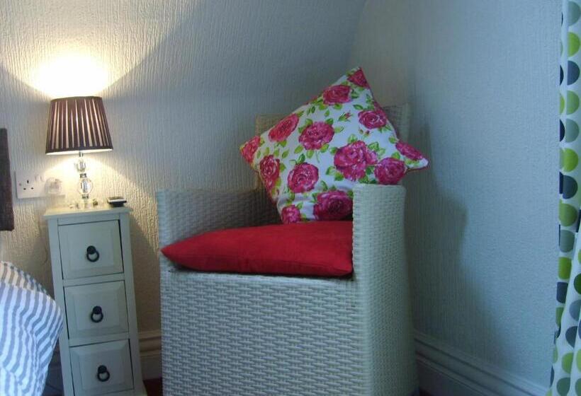 חדר פרמיום, North Crest