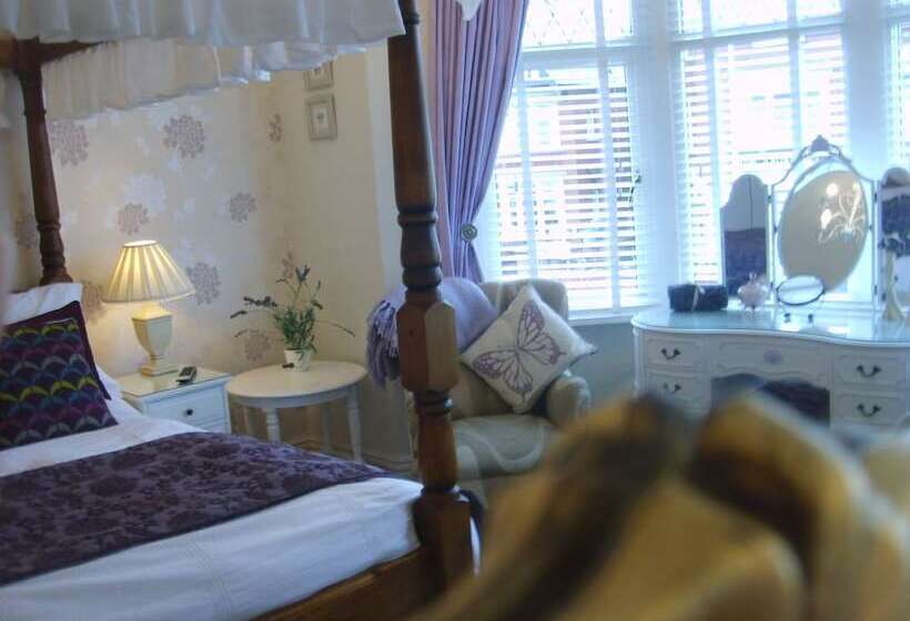 חדר דלוקס, North Crest