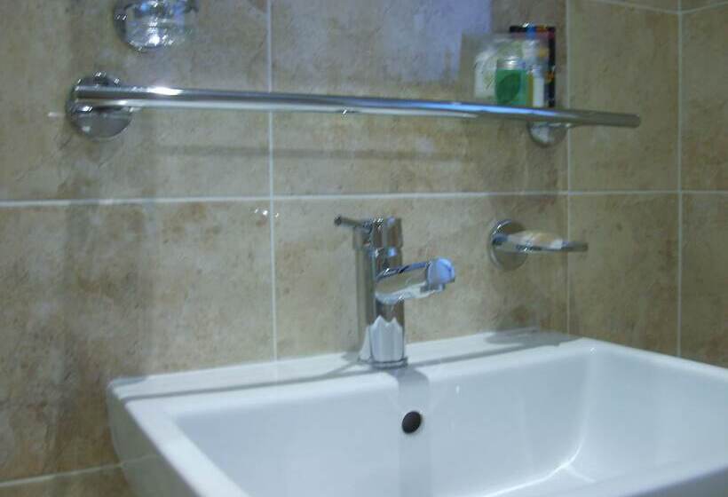 חדר דלוקס, North Crest