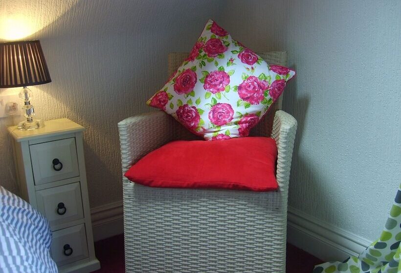 חדר פרמיום, North Crest