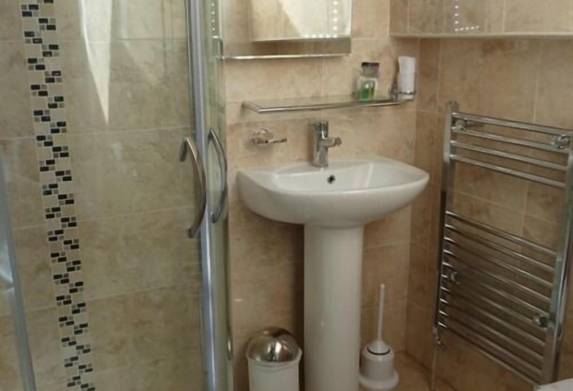 חדר פרמיום, North Crest