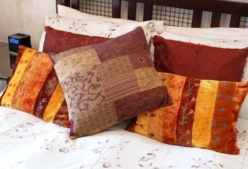 חדר דלוקס, North Crest