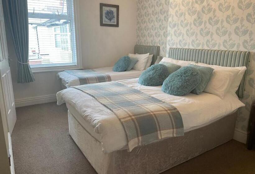 Quarto Familiar Superior, North Crest