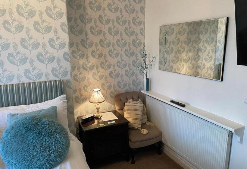 חדר משפתחתי סופריור, North Crest