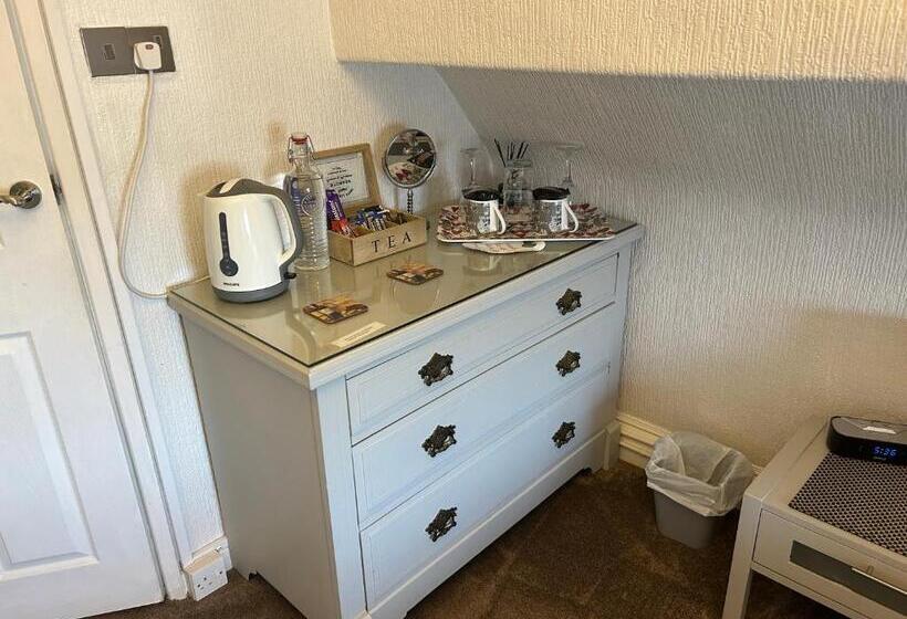 חדר פרמיום, North Crest