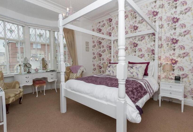 חדר דלוקס, North Crest