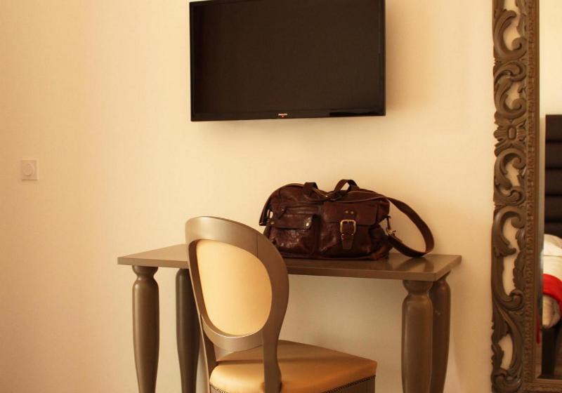 Студия Стандарт, Adonis Aix En Provence