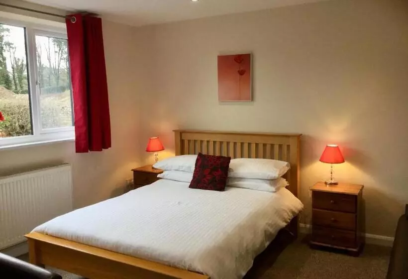 スタンダードスタジオ, Smithaleigh Farm Rooms And Apartments