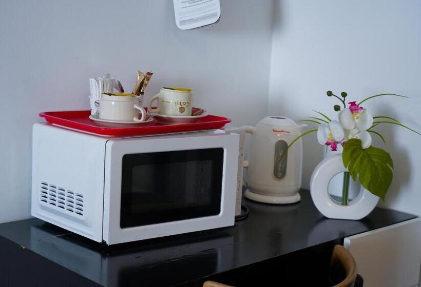 חדר סטנדרט, Terranostra