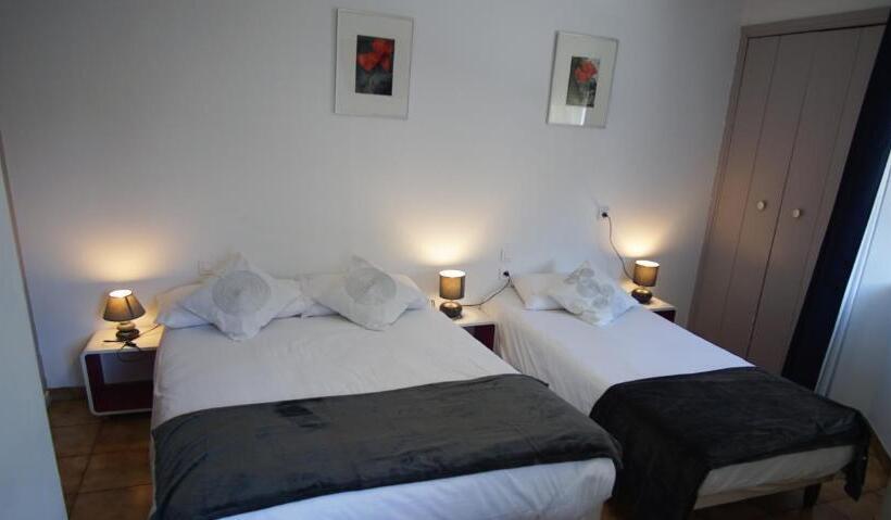 חדר סטנדרט לארבעה, Terranostra