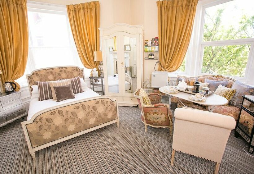 חדר סטנדרט, The Rosebery Boutique