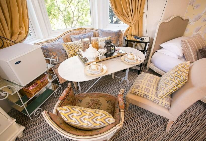 חדר סטנדרט, The Rosebery Boutique