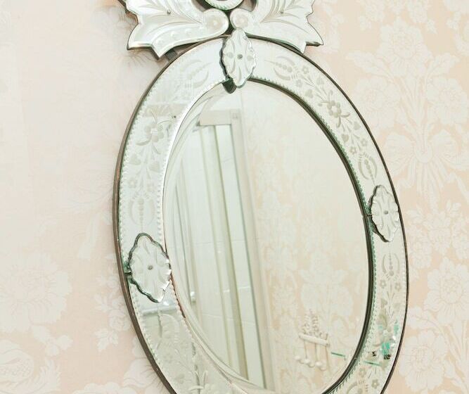 חדר סטנדרט לשלושה, The Rosebery Boutique