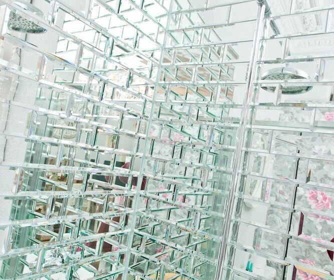 חדר סופריור, The Rosebery Boutique