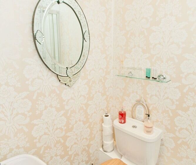 חדר סטנדרט, The Rosebery Boutique