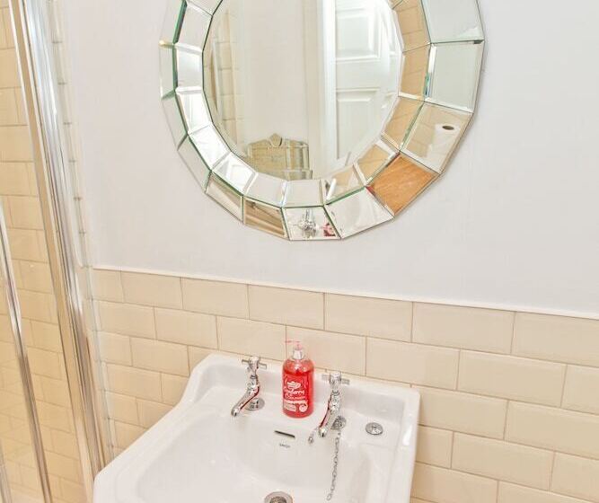 חדר סטנדרט, The Rosebery Boutique