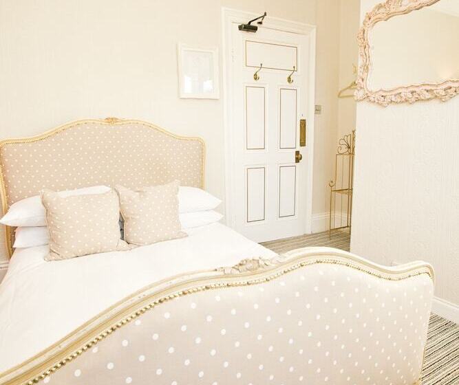 חדר סטנדרט, The Rosebery Boutique