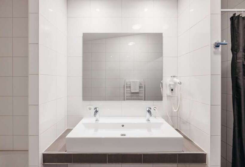 آپارتمان کامفورت 2 خوابه, Yays Amsterdam Prince Island By Numa