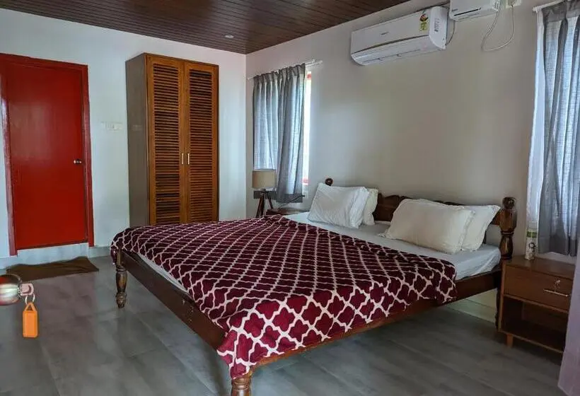 オーシャンビュースーペリアースイート, The Beachside Hostel