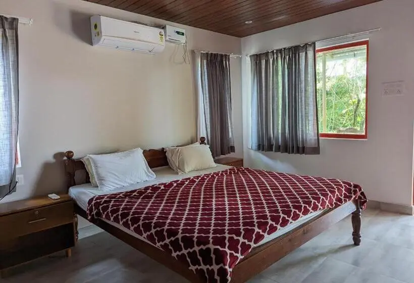 オーシャンビュースーペリアースイート, The Beachside Hostel