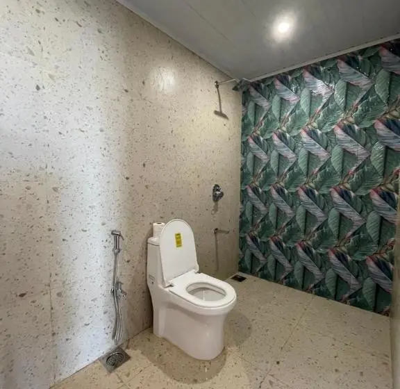 オーシャンビュースーペリアースイート, The Beachside Hostel