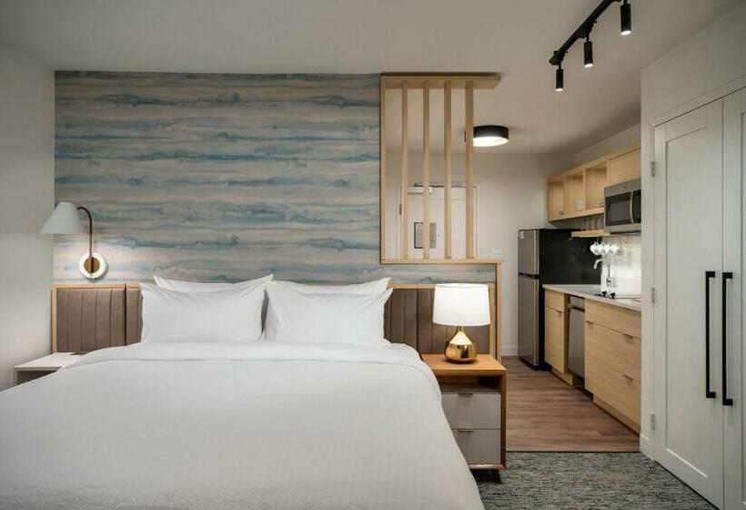 스탠다드 스튜디오 킹침대, Towneplace Suites By Marriott Pueblo Downtown