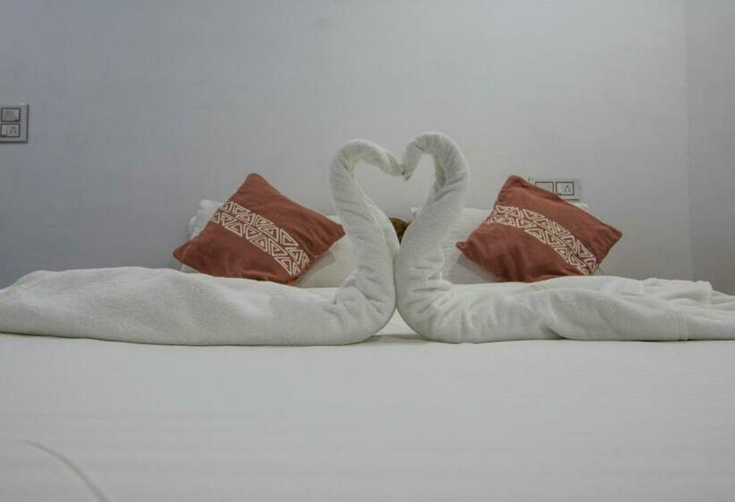 חדר סופריור, Namasthe