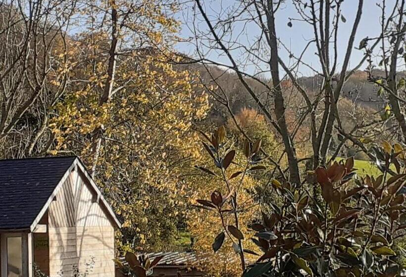 غرفة قياسية مطلّة علي الحديقة, Maison D Hôtes Indépendante à La Campagne