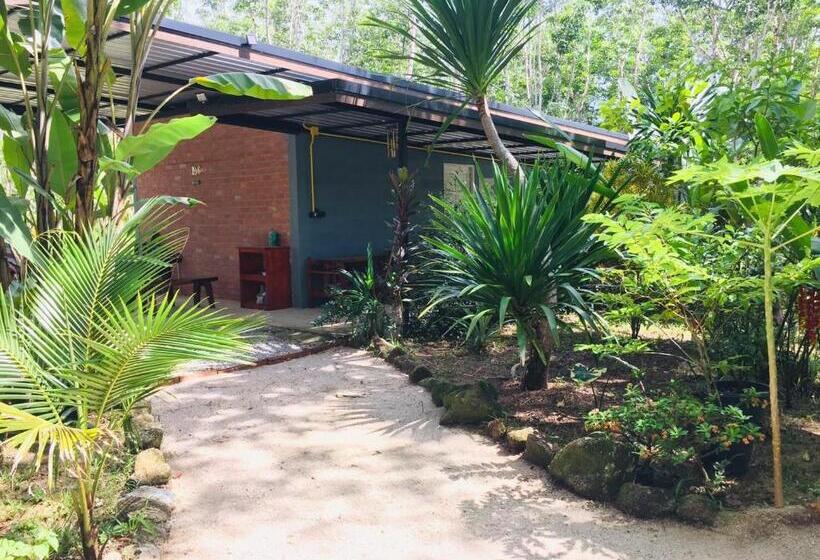 חדר סטנדרט עם מיטת קינג, Baansuan Suksangob Farm Stay