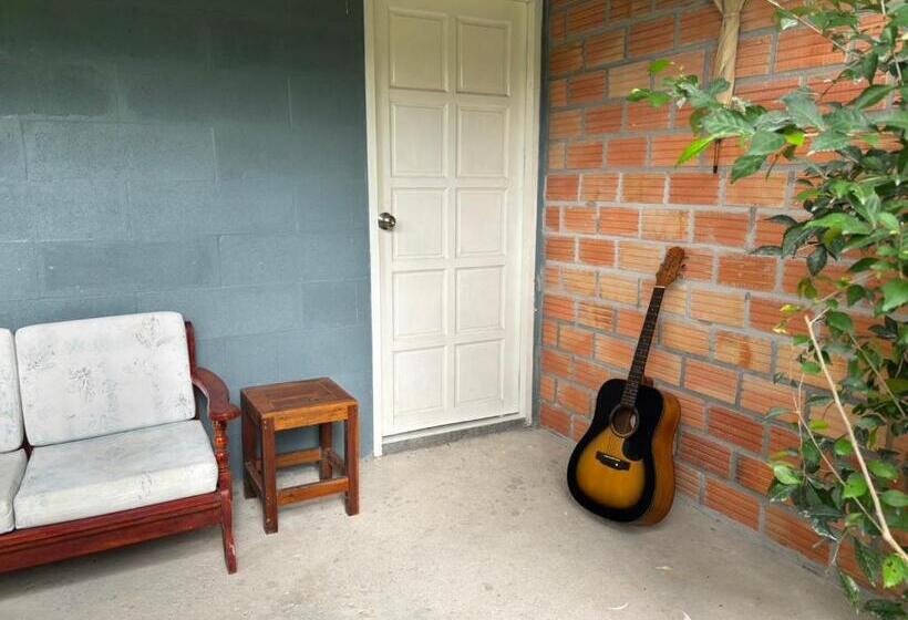 חדר סטנדרט עם מיטת קינג, Baansuan Suksangob Farm Stay