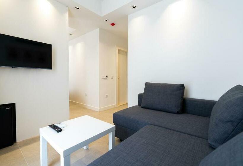 Suite Junior, Kas Evderhan