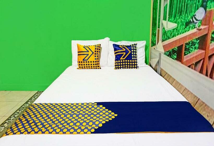 חדר אקונומי, Spot On 91697 Nyaman Homestay Syariah