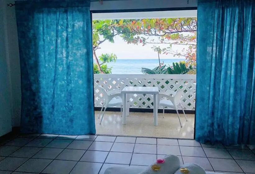 スーペリアールーム, Sand And Tan Beach