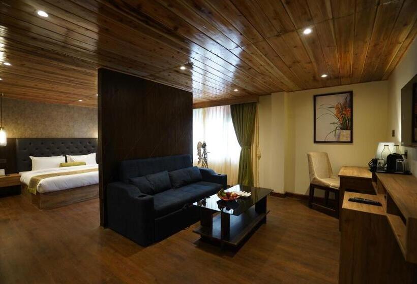 带大床的套房, Mount Magnolia Boutique Hotel & Spa