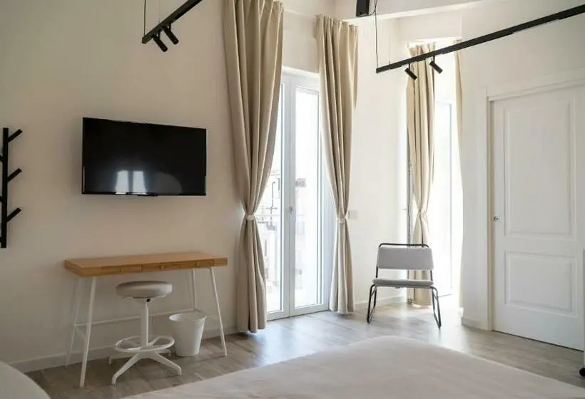 اتاق لوکس با بالکن, Blanco Magnificent B&b Altamura