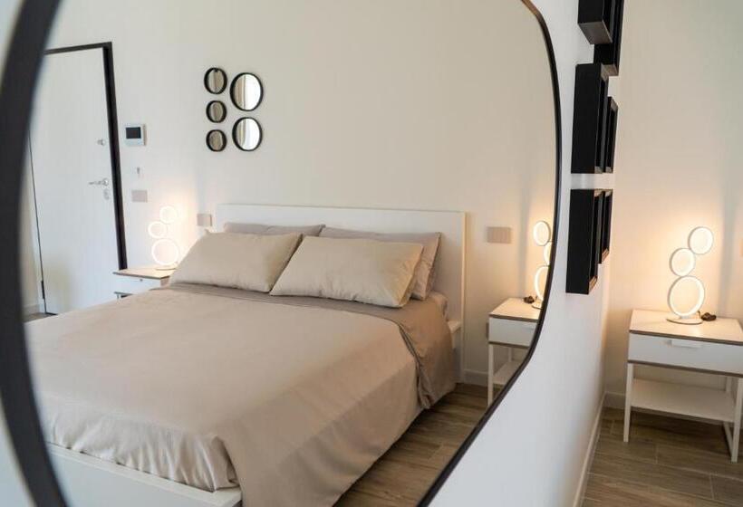 اتاق استاندارد با بالکن, Blanco   Magnificent B&b Altamura